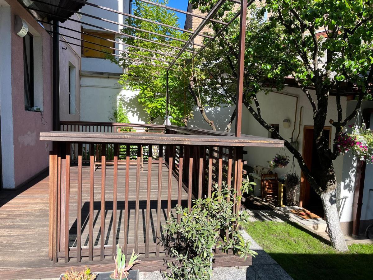 Apartments Music And Garden Saraievo Exterior foto